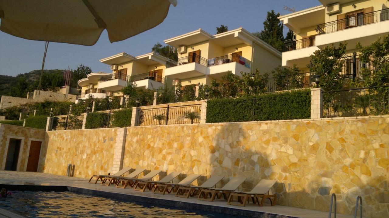 Demiris Hotel Сивота Экстерьер фото