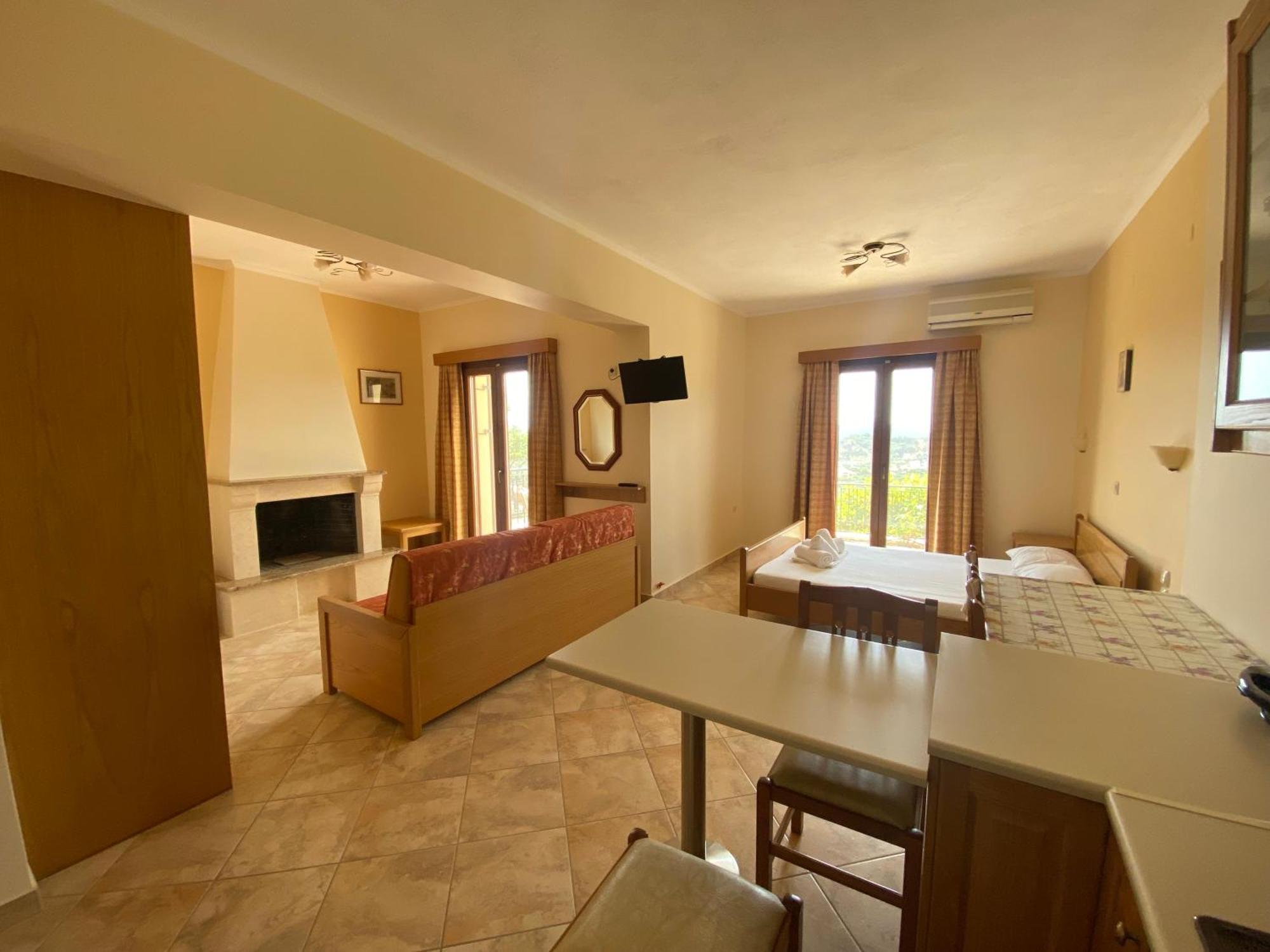 Demiris Hotel Сивота Экстерьер фото
