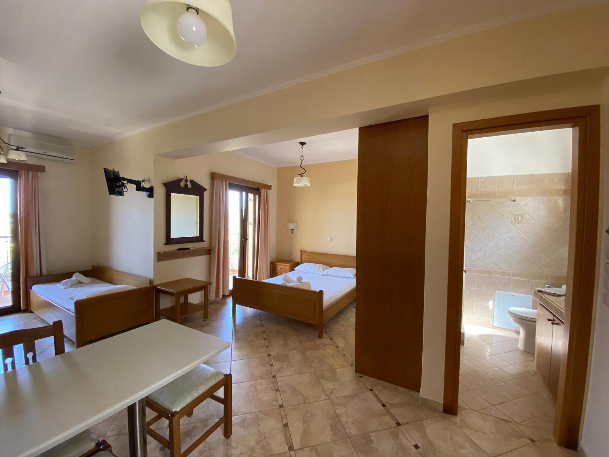 Demiris Hotel Сивота Экстерьер фото