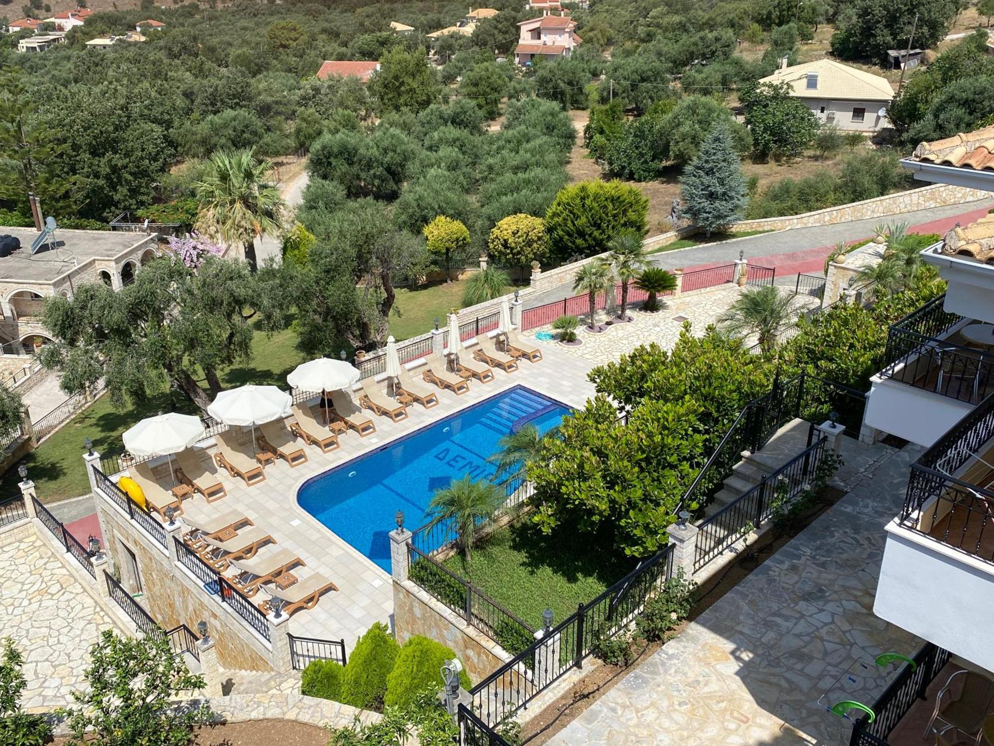 Demiris Hotel Сивота Экстерьер фото